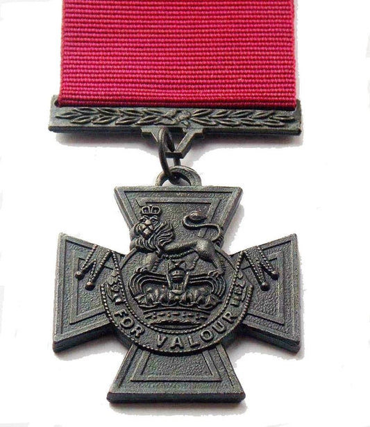 British Replica Full Size Victoria Cross VC Medal WW1 WW2 Ypres Somme D Day New